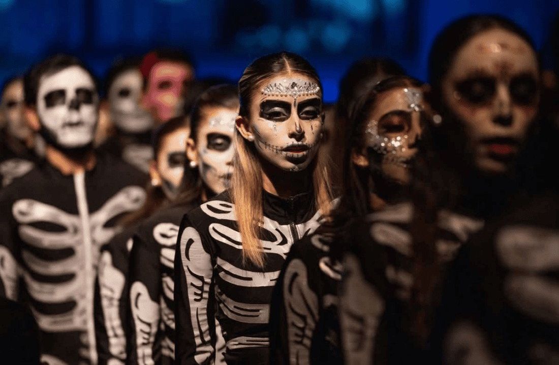 ¡Entre Calaveras y Canciones!