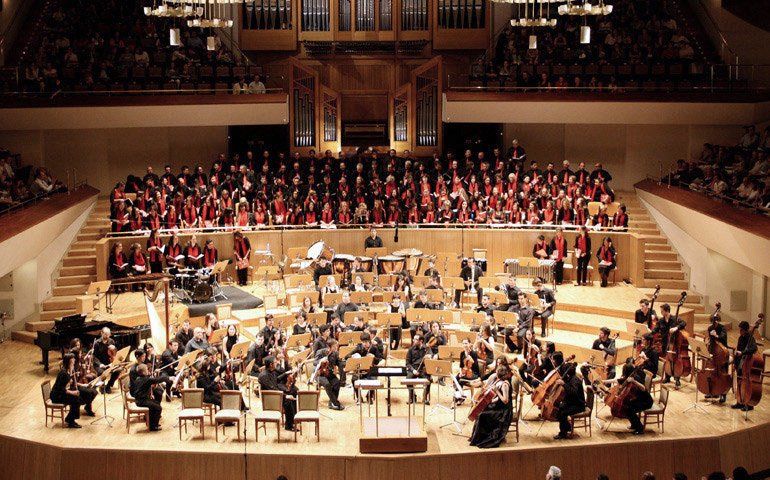 IX Concierto Voces Unidas a favor de Manos Unidas - Orquesta Sinfónica  y Coro JMJ