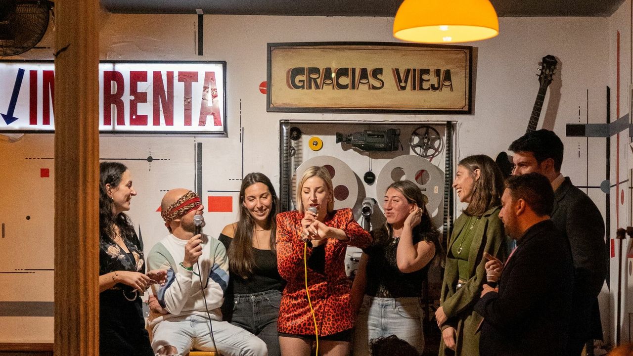 Carbo Comedy x FLERT – Dating Comedy Show in Italiano a Madrid