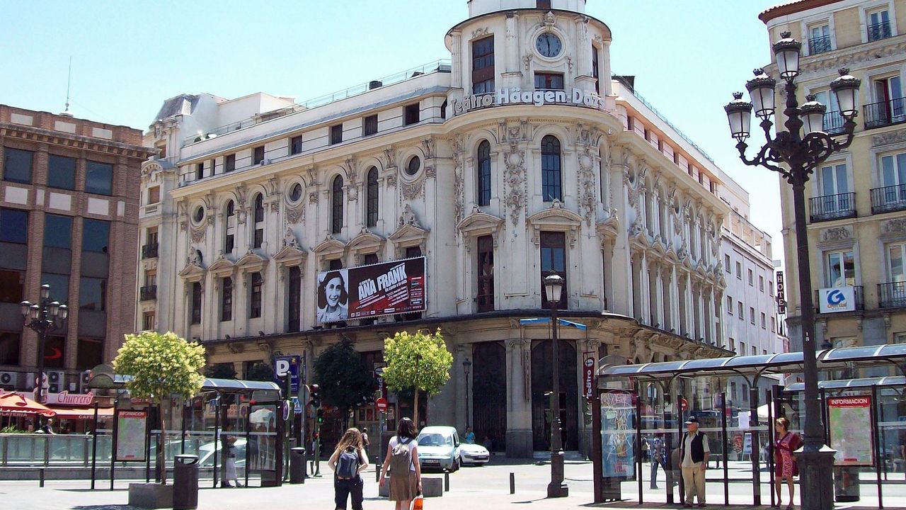 Luca Ravenna - Flamingo Tour Mondiale - Madrid