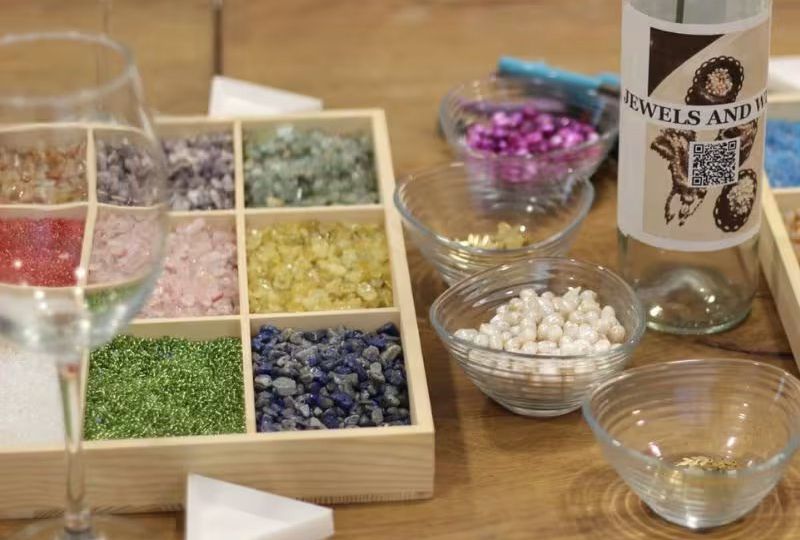Taller de Joyas y Vino Ilimitado - Madrid