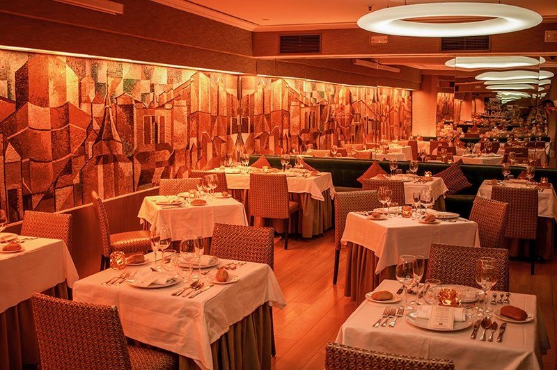 Una Cena Cantada