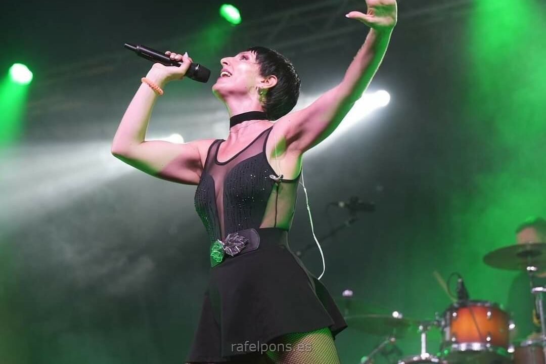 Me Colé tributo a Mecano en Sala Shoko