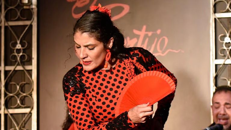 Espectáculo de flamenco local en Taberna el Cortijo