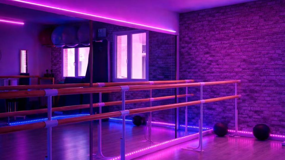 Pilates Barre: Experiencia Neon