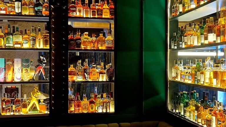 Cata Descubrimiento del Whisky Japonés en Holy Drop