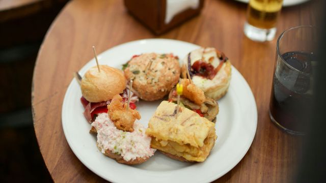 Descubre la ruta de la tapa en Usera y Madrid Río: más de 30 locales con sabor por 3,50€