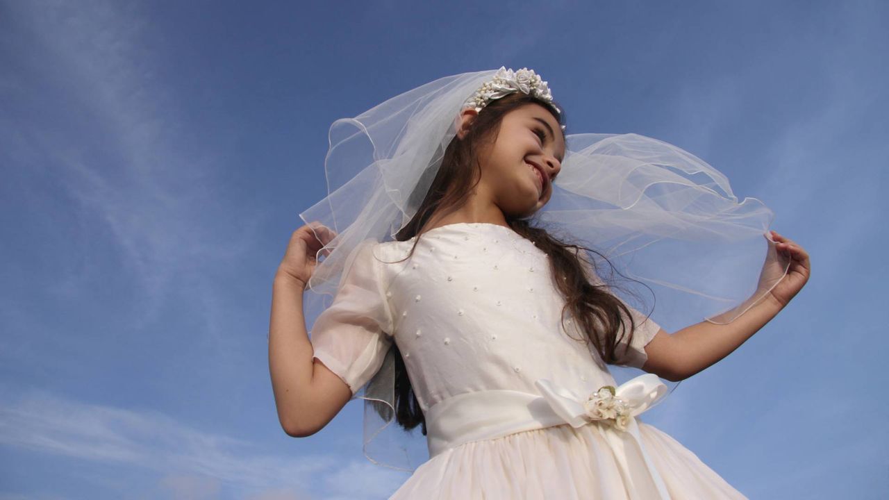 La elección del vestido de comunión: tradición, nostalgia y un recuerdo para siempre