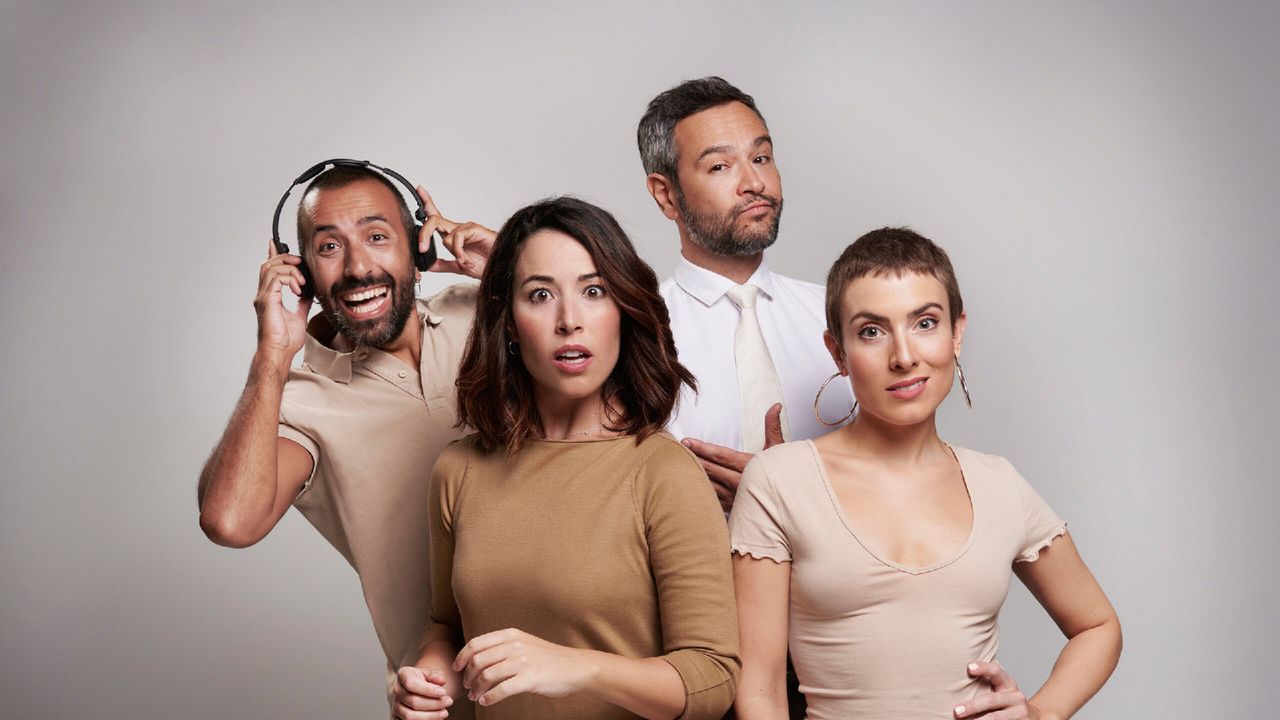 Atrapadas en la ofi: comedia, crítica y nostalgia ochentera en el Teatro Lara