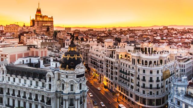 Cómo crear tu propia web en Madrid: guía completa para empezar desde cero