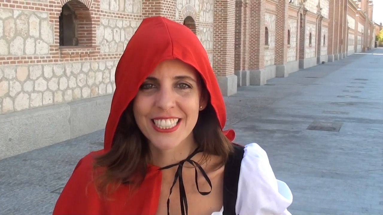 De Caperucita a loba en solo seis tíos, la obra que transforma el amor a través de la risa