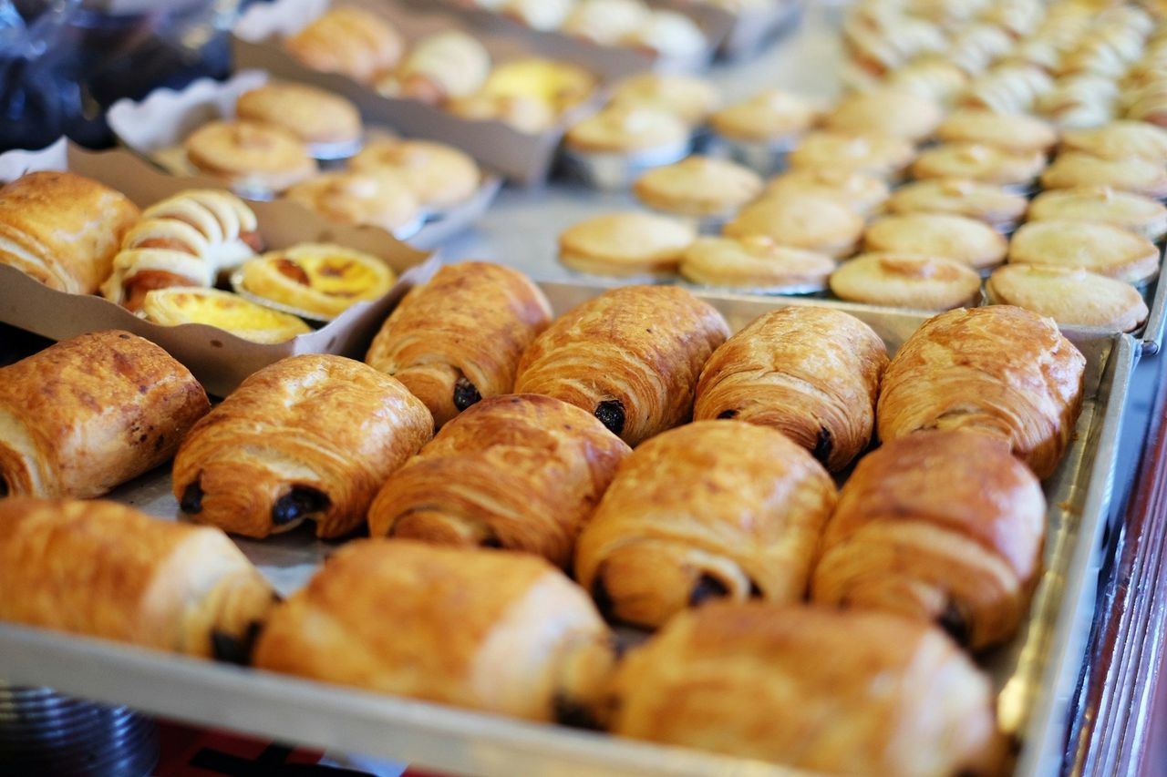 Pastelería artesanal. Foto: <a href="https://unsplash.com/@minkmingle?utm_source=Hoy%20Apps&utm_medium=referral" target="_blank" rel="noopener">Mink Mingle</a> (<a href="https://unsplash.com/photos/close-up-photography-of-baked-treats-on-tray-qZ5lPCPvdXE?utm_source=Hoy%20Apps&utm_medium=referral" target="_blank" rel="noopener">Unsplash</a>)