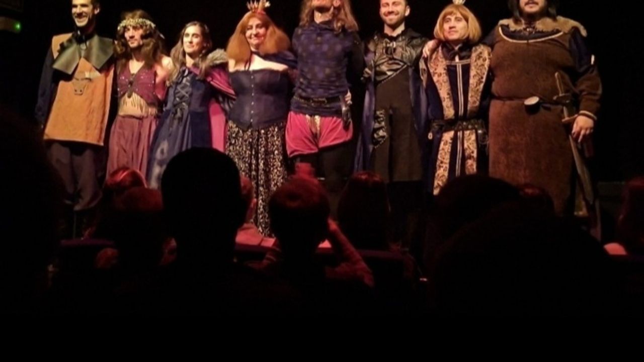 La venganza de Don Mendo sigue en cartel en el Teatro Victoria de Madrid