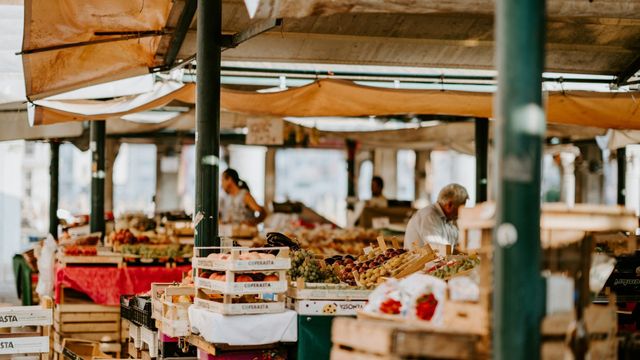 Los mejores mercados de Madrid para picar, comprar y volver a comer