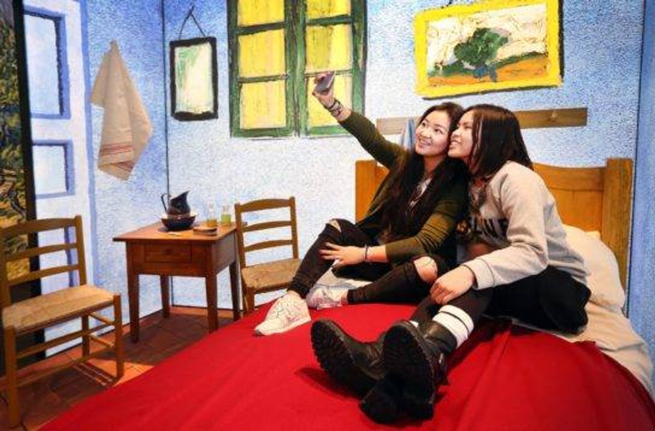 Visitantes disfrutando del Meet Vicent van Gogh. Foto: Meet Vicent van Gogh