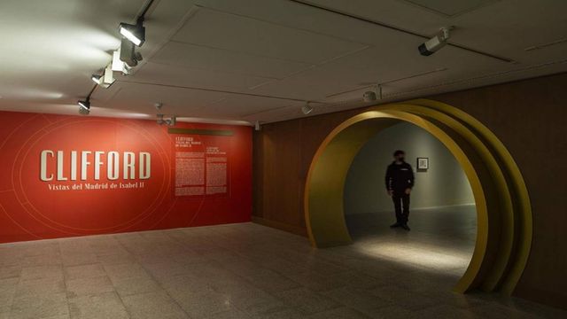 Recorre el «viejo Madrid» a través de las fotografías de Clifford en la Fundación Canal