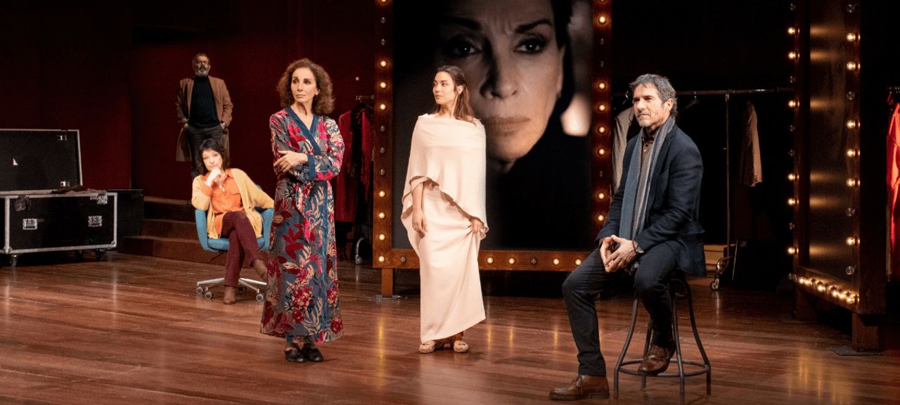 Escena de «Eva contra Eva», en el Teatro Reina Victoria de Madrid. Foto: Teatro Reina Victoria