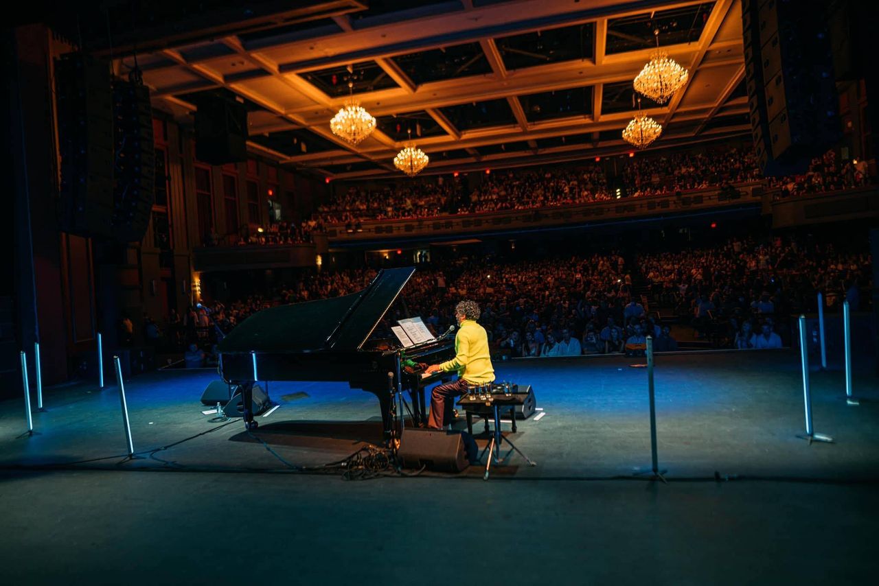 En el 2019 Fito se presentó en España en íntimo y ahora estará con toda su banda. Foto: Fito Páez
