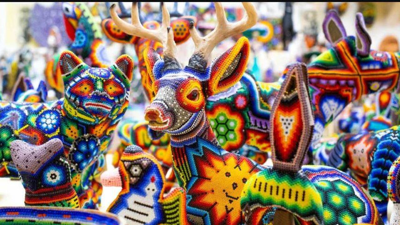 Leyendas y cosmogonías del arte huichol en la Casa de México