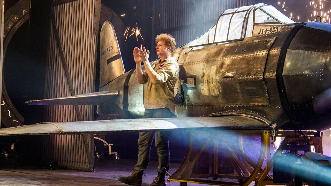 Hangar 52 Revolution