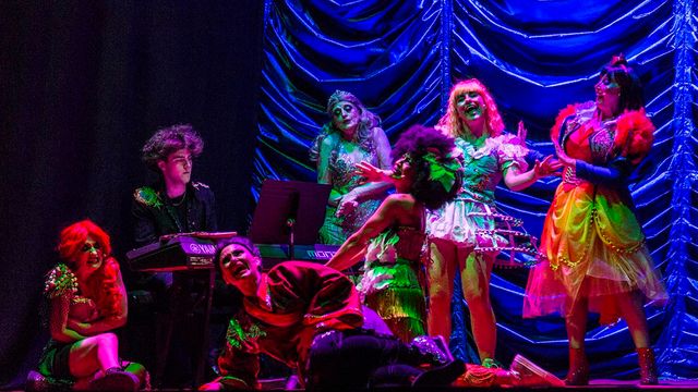 Desencantadas en el Lara