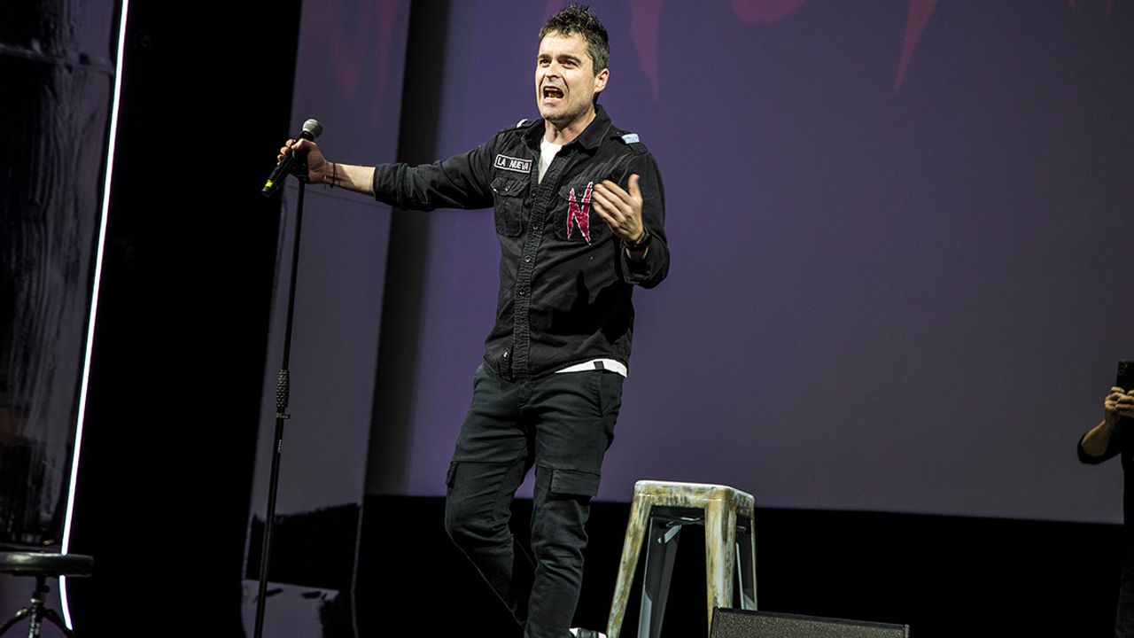 La Nueva Normalidad de Álex Clavero