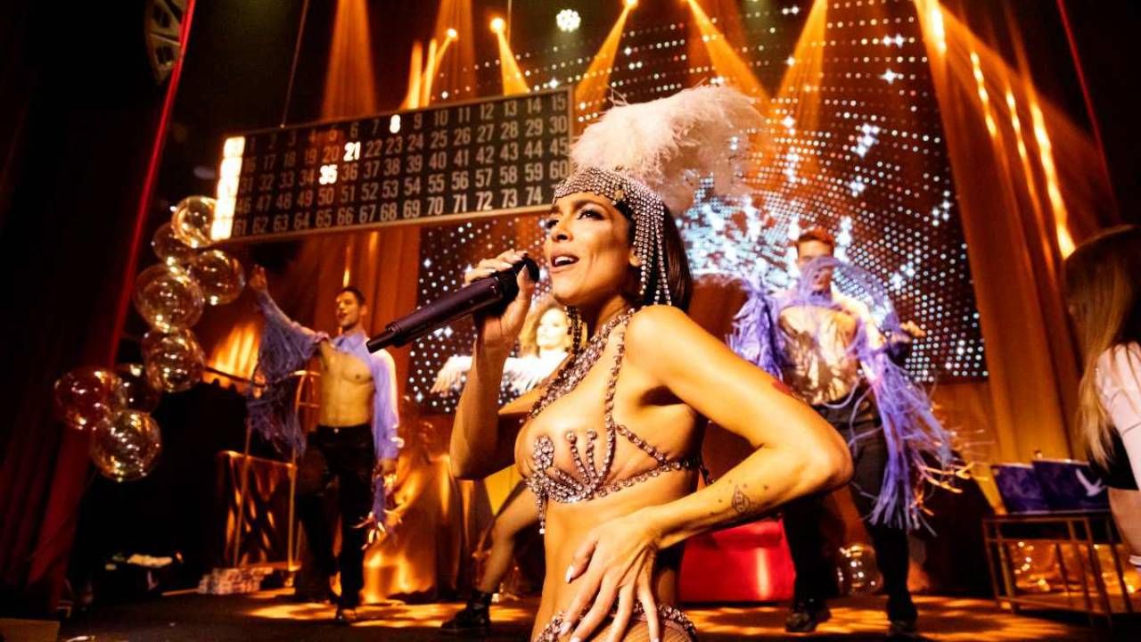 Bingo para señoras con Lorena Castell en Florida Retiro