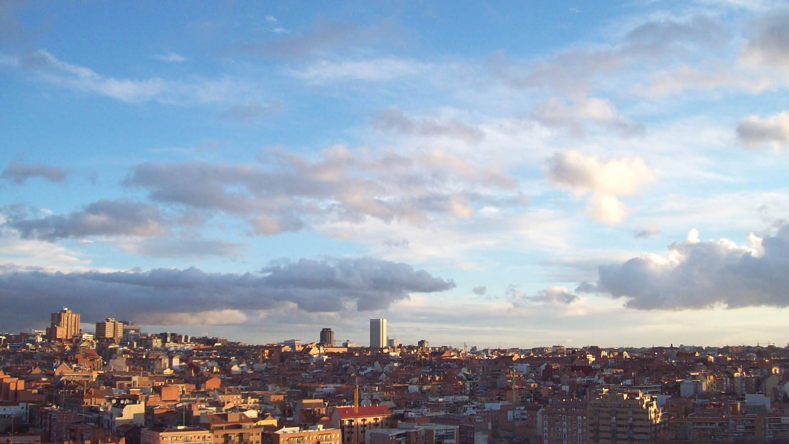 Cielo Madrid - Foto de Luis García en Wikimedia Commons