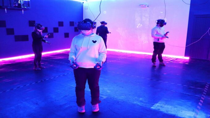 VR Maniacos: la realidad virtual te espera en el Corredor del Henares
