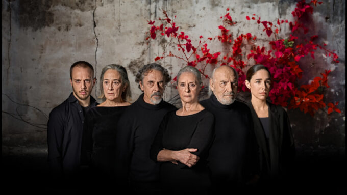 “Todos pájaros” en Madrid: un teatro que no deja indiferente