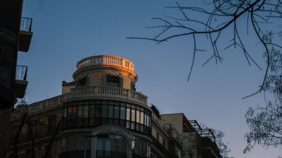 Disfrutar del aire libre en Madrid: cómo transformar tu terraza o jardín en un verdadero salón exterior